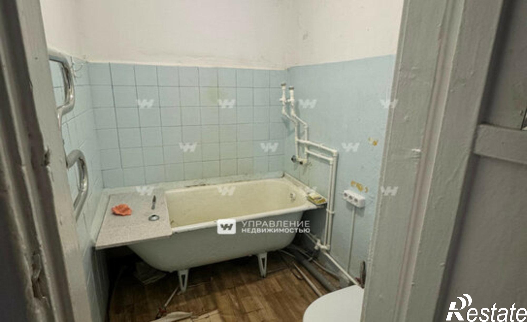 Купить квартиру за 2 300 000 рублей на Долинский городской округ, село Быков, Торговая улица, 9