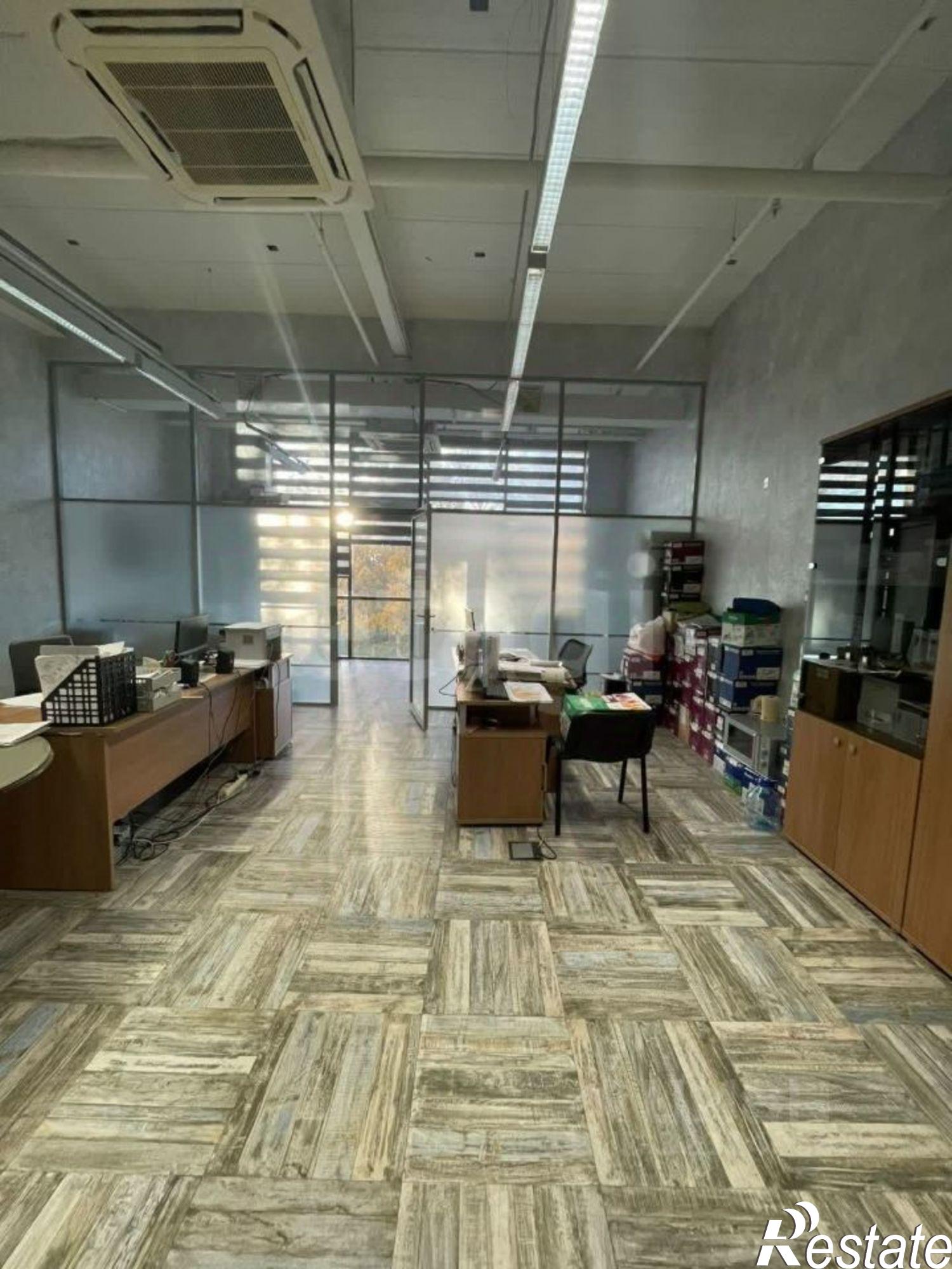 Купить офис, помещение под офис за 12 000 000 рублей