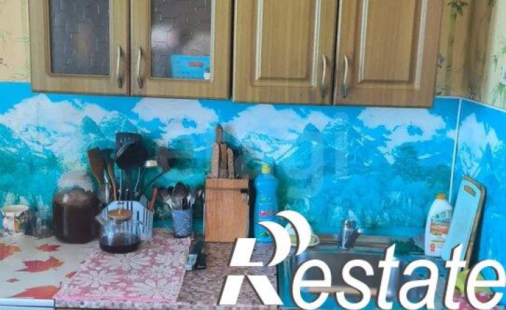 2-комн квартира улица 60 лет Октября, 4,  д. 4